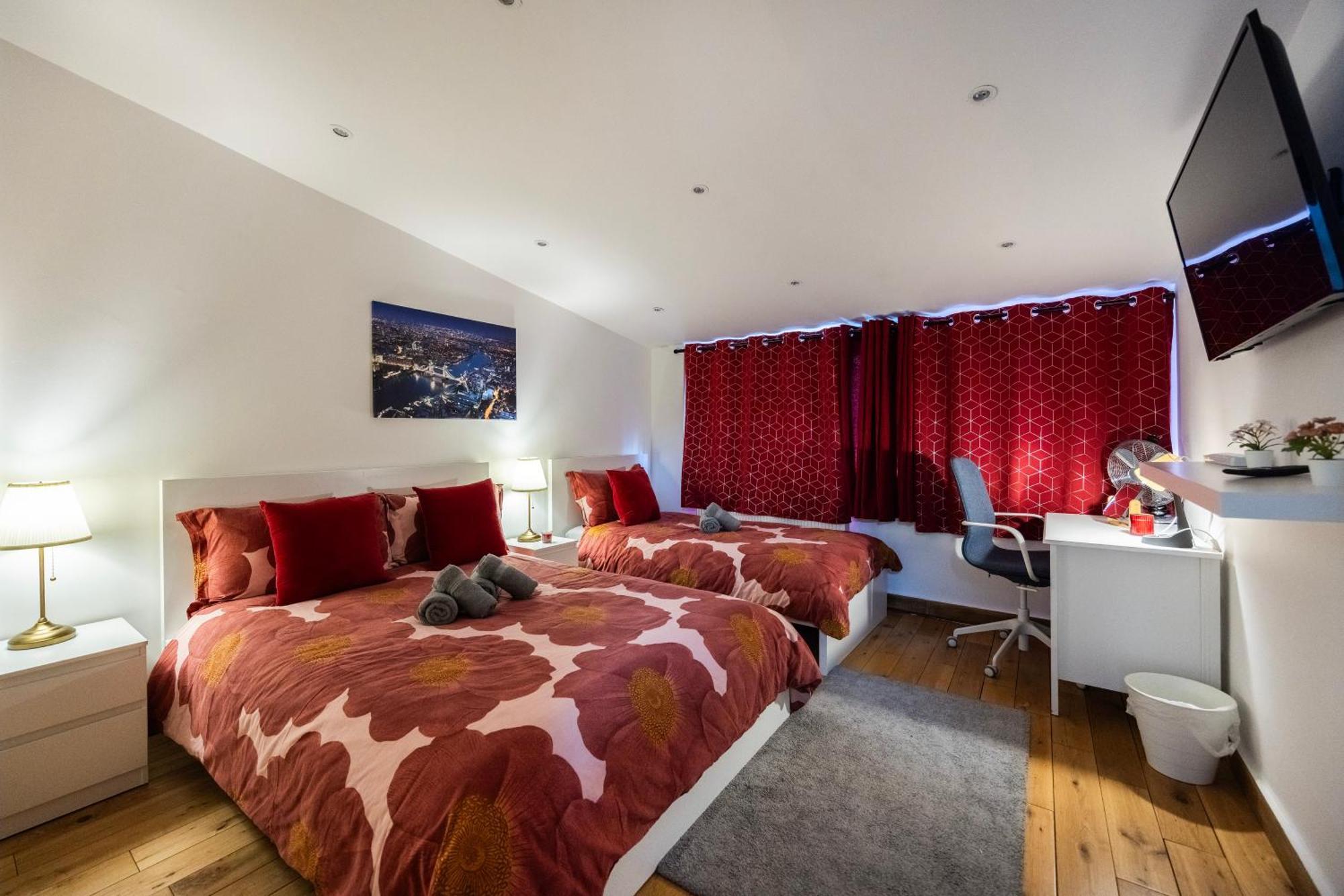 2 Bedroom Charming & Magnificent Flat Appartamento Londra